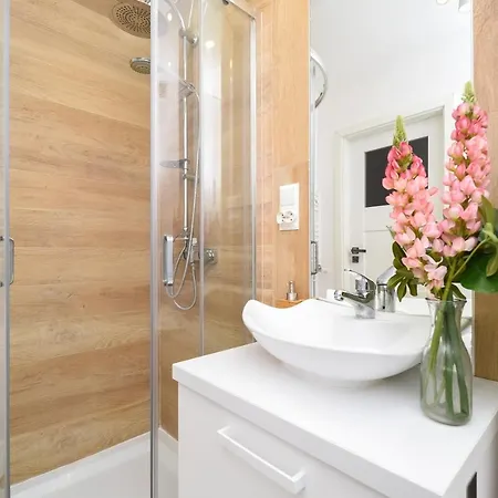 公寓 Mewa Apartament- 5 Minut Do Plazy Bezplatny Parking 格丁尼亚